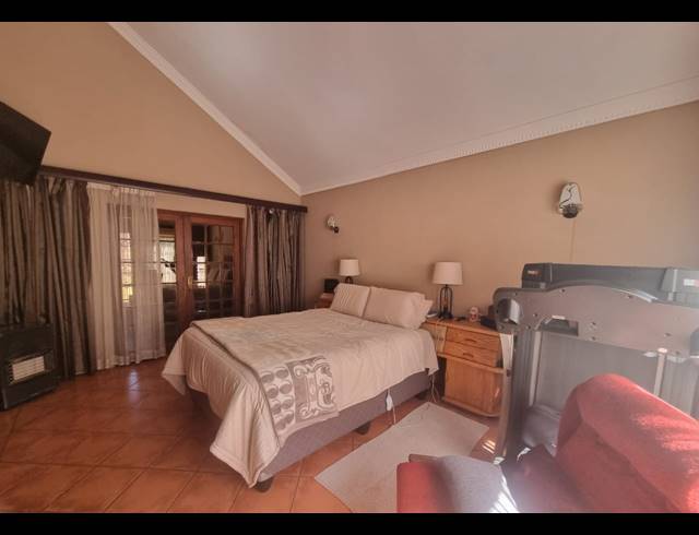 3 BEDROOM HOUSE FOR SALE IN VANDERBIJLPARK SE 4